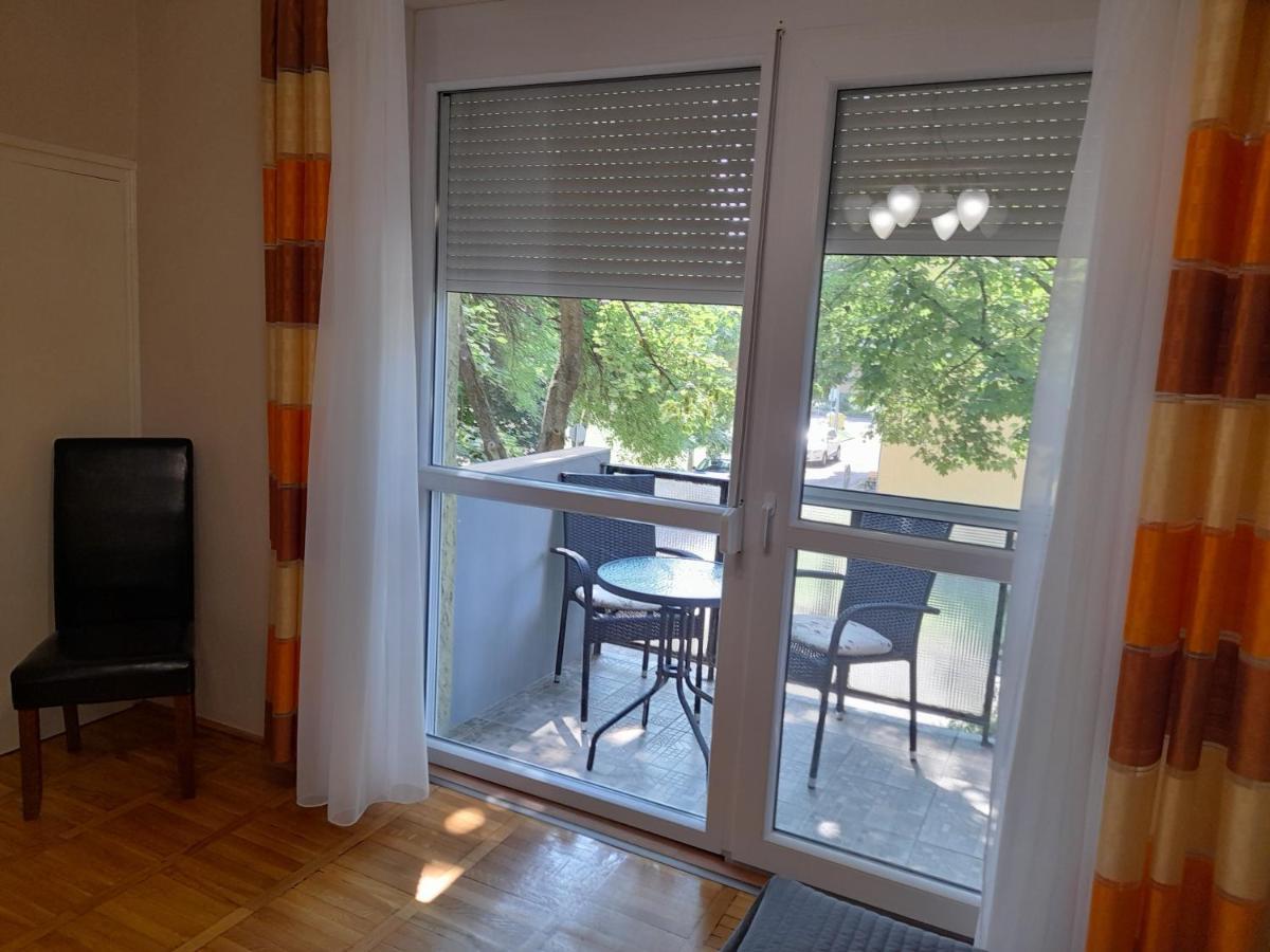 Zoeld Sziget Apartmanlakas Eger Bagian luar foto