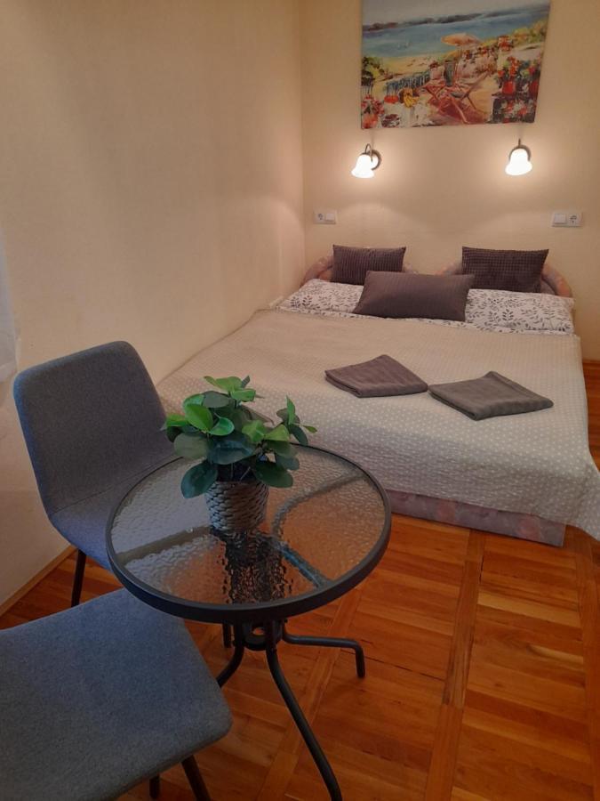 Zoeld Sziget Apartmanlakas Eger Bagian luar foto